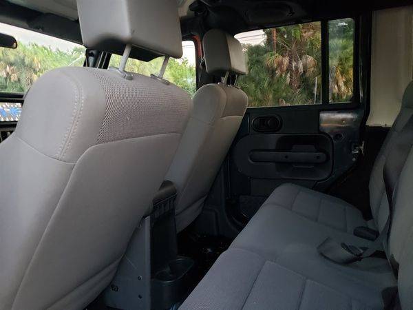 2007 Jeep Wrangler Unlimited Sahara Guaranteed Credit Approval! for sale in SAINT PETERSBURG, FL – photo 12