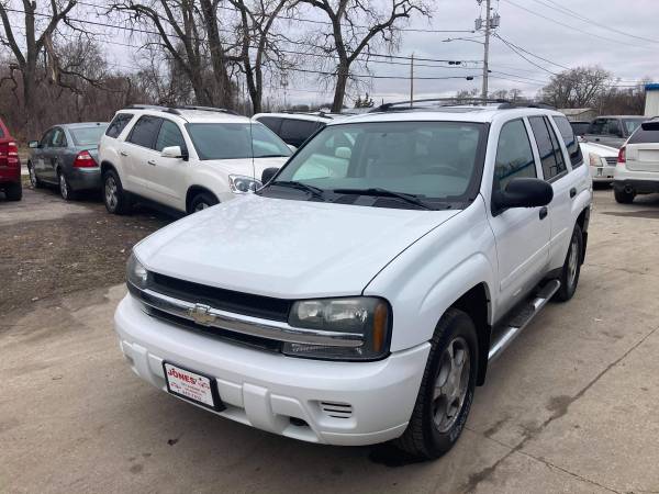 2008 Chevy Trailblazer - - by dealer - vehicle for sale in Des Moines, IA – photo 2