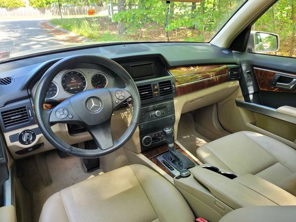 2010 Mercedes GLK 350 4Matic Low miles Excellent Condition - cars & for sale in Henrico, VA – photo 19