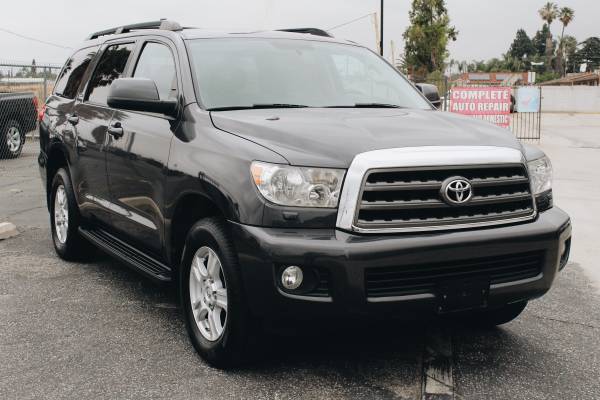 2016 Toyota Sequoia 4X4 - - by dealer - vehicle for sale in Rialto, CA – photo 3
