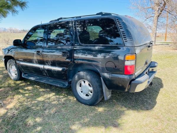 2004 GMC Yukon 4x4 3rd row seat for sale in Fort Collins, CO – photo 2