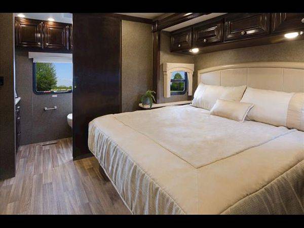 2017 Thor Mirage - Financing Options Available! for sale in Thousand Oaks, CA – photo 10