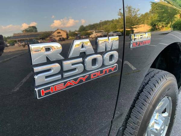 2016 Ram 2500 SLT Heavy Duty 4x4 Crew Cab - We Finance ! - cars &... for sale in Tyngsboro, MA – photo 4