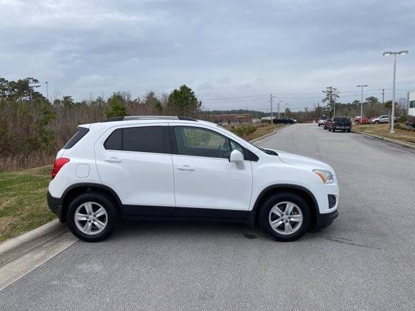 2016 Chevy Chevrolet Trax LT suv White - - by dealer for sale in Swansboro, NC – photo 9