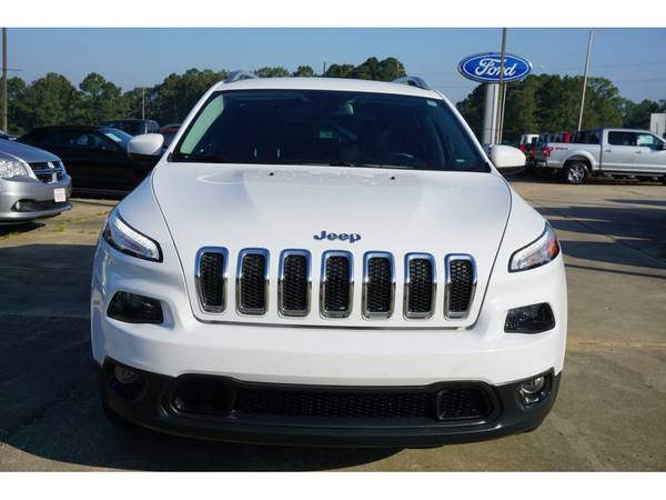 2018 Jeep Cherokee Latitude Plus - - by dealer for sale in Forest, MS – photo 19