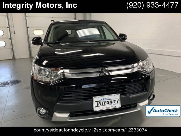 2015 Mitsubishi Outlander SE ***Financing Available*** for sale in Fond Du Lac, WI – photo 2