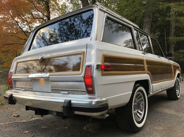 1988 *Jeep* *Grand Wagoneer* *Woody Wagon* White - cars & trucks -... for sale in Johnstown , PA – photo 3