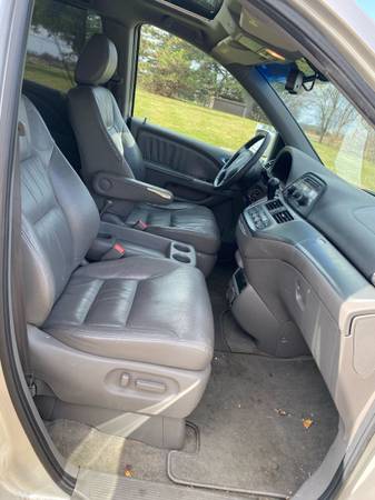 2008 Honda Odyssey EX L DVD AND THIRD ROW 187k miles - cars & trucks... for sale in Tipp City, OH – photo 10