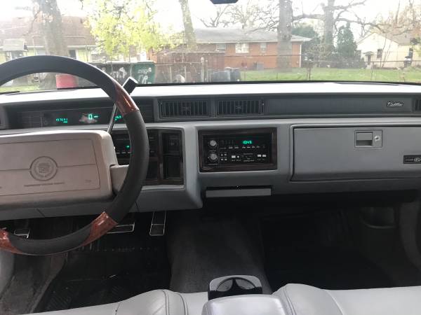 1991 Cadillac Deville for sale in Peoria, IL – photo 8