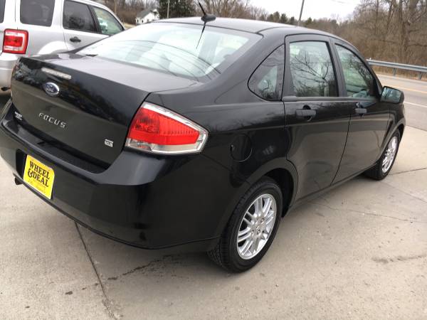 2010 Ford Focus SE 63k great first car low miles! for sale in Cincinnati, OH – photo 8
