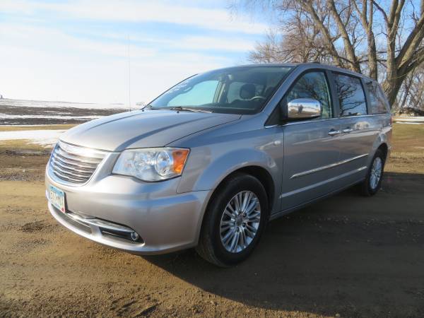 2014 CHRYSLER TOWN & COUNTRY 139K - - by dealer for sale in Wells, MN