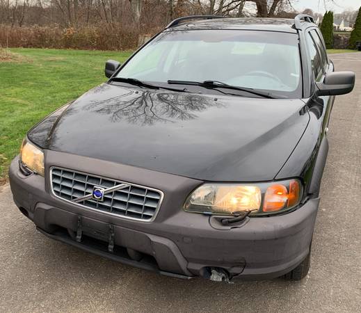 2003 VOLVO XC70...GREAT AWD WINTER CAR! - cars & trucks - by dealer... for sale in East Windsor, MA – photo 3