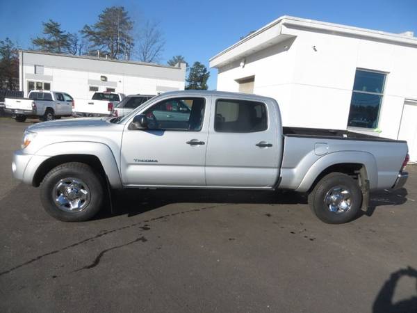 2009 Toyota Tacoma V6 4x4 4dr Double Cab 6.1 ft. SB 5A Ready To Go!!... for sale in Concord, MA – photo 3
