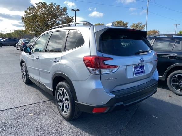 2019 Subaru Forester Premium - cars & trucks - by dealer - vehicle... for sale in Georgetown, TX – photo 3