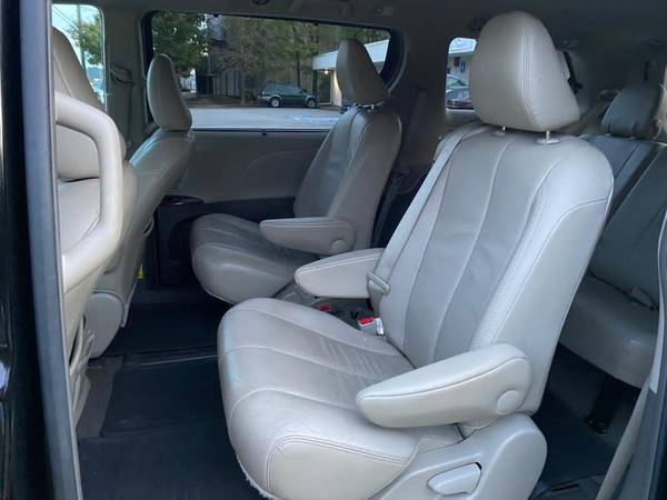 2014 TOYOTA SIENNA LIMITED.LEATHER.SUNROOF.BACK UP CAMERA.1 OWNER. -... for sale in Marietta, GA – photo 10