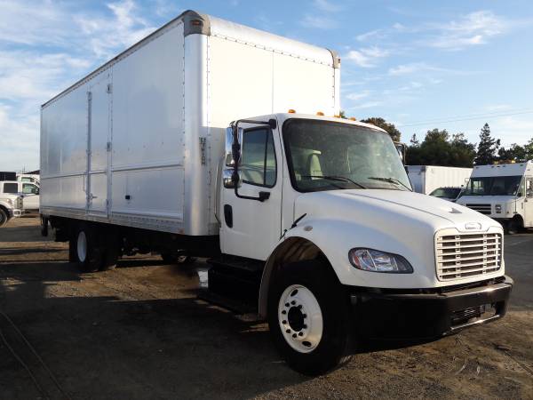 2013 FREIGHTLINER M2 106 26 FEET BOX TRUCK WITH LIFTGATE - cars & for sale in San Jose, CA – photo 4