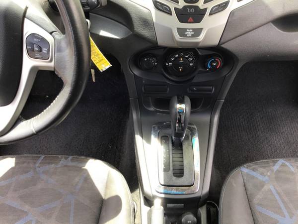 2012 Ford Fiesta 5dr HB SES - - by dealer - vehicle for sale in Kahului, HI – photo 18