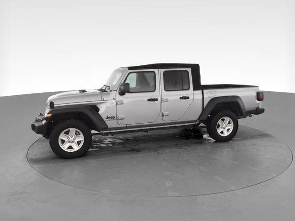 2020 Jeep Gladiator Sport S Pickup 4D 5 ft pickup Silver - FINANCE -... for sale in Memphis, TN – photo 4