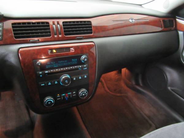 Chevrolet Impala LTZ LOW MILES - - by dealer for sale in Hudsonville, MI – photo 11