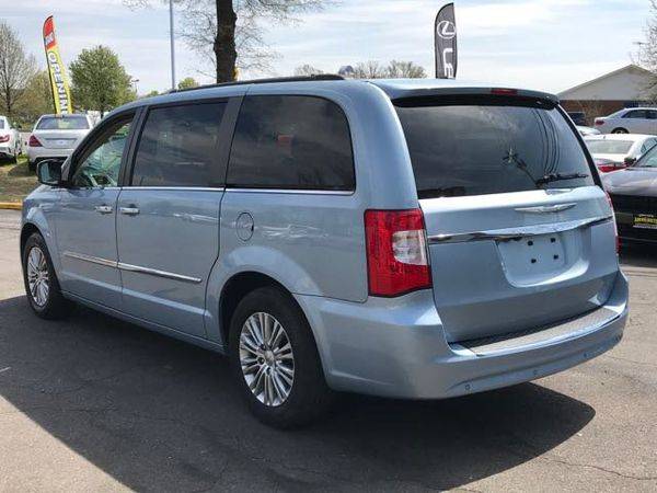2016 Chrysler Town Country Touring-L Anniversary Edition Touring-L Ann for sale in District Heights, MD – photo 4