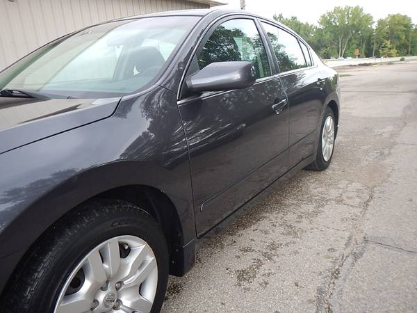$5895 - 2009 NISSAN ALTIMA 2.5S - 116K MILES - PUSH BUTTON START -NICE for sale in Marion, IA – photo 9