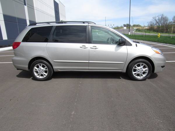 2006 TOYOTA SIENNA LE AWD - - by dealer - vehicle for sale in Kansas City, MO – photo 5