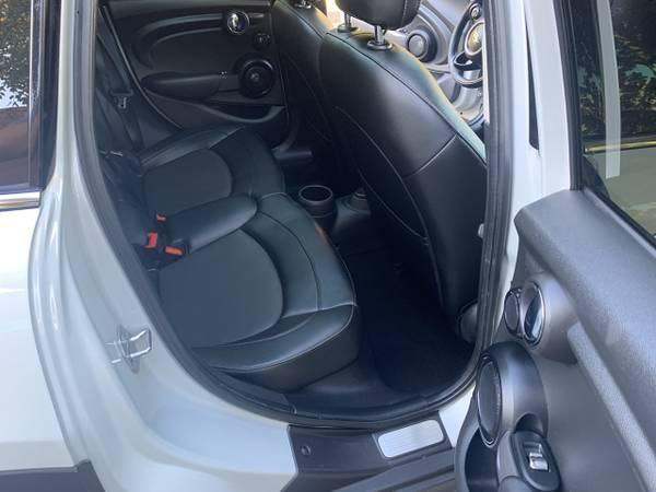 2015 MINI Cooper 4-Door hardtop Hatchback Sunroof 1 Owner 40MPG! WOW! for sale in Hillsboro, OR – photo 14