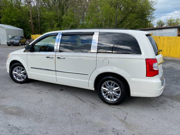 2012 Chrysler Town Country Touring - L - - by dealer for sale in Other, TN – photo 3