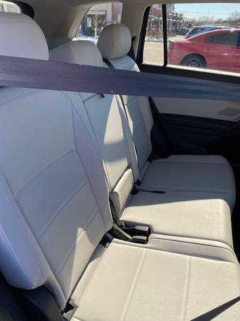 2019 Tiguan 2 OT SE 2/4Motion Like New for sale in Kansas City, MO – photo 18