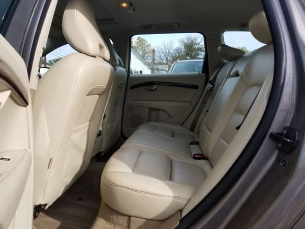 2008 VOLVO V70 32 with - cars & trucks - by dealer - vehicle... for sale in Winchester, MD – photo 10