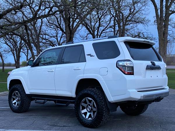 2018 TOYOTA 4RUNNER TRD OFF ROAD PREMIUM 4X4 - - by for sale in Shakopee, MN – photo 9