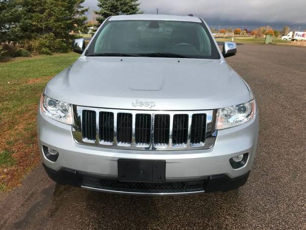 2013 *Jeep* *Grand* *Cherokee* *Limited* - cars & trucks - by dealer... for sale in Farmington, MN – photo 4