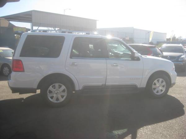 1 Owner low mile 2004 Lincoln Navigator - cars & trucks - by dealer... for sale in Phx, AZ – photo 5