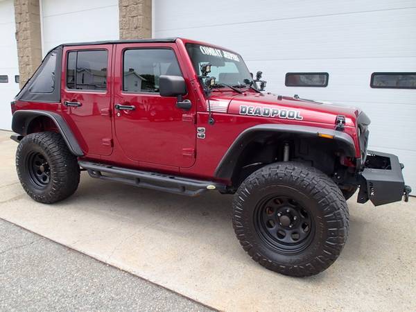 2012 Jeep Wrangler Unlimited 6 cyl, auto, 4 inch lift, SHARP RIG! for sale in Chicopee, NY – photo 6