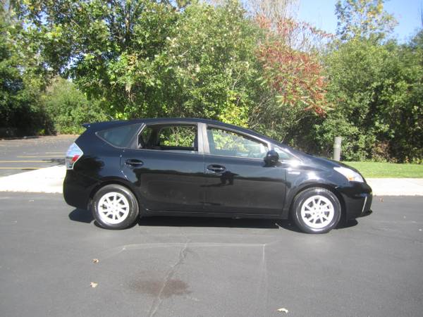 2012 Toyota Prius V Three NAVIGATION NEW TIRES - CLEAN!!! 1 OWNER!! for sale in Highland Park, TN – photo 5