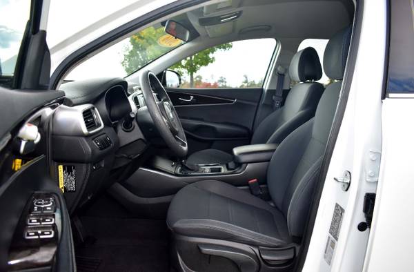2016 Kia Sorento AWD 4dr 3.3L LX for sale in Redmond, OR – photo 9