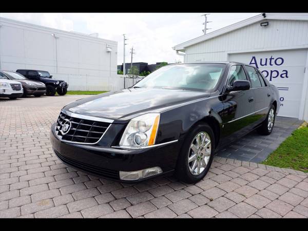 2010 Cadillac DTS Luxury Collection - 1-Owner, Hot and Cool Seats, Tri for sale in Naples, FL – photo 7