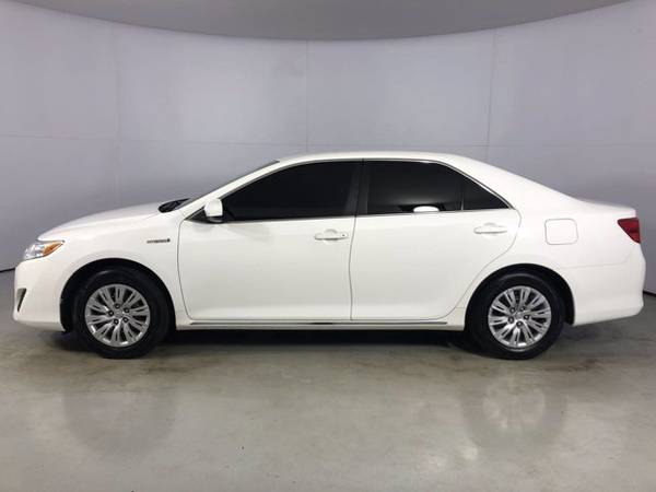 2014 Toyota Camry Hybrid LE SKU:EU136780 Sedan - cars & trucks - by... for sale in Naperville, IL – photo 9