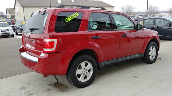 **4WHEEL-DRIVE!! 2011 Ford Escape 4WD 4dr XLT for sale in Chesaning, MI – photo 3