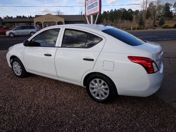 2013 NISSAN VERSA FWD 5 SPEED MANUAL GAS SAVER GREAT 1ST CAR (SOLD)... for sale in Pinetop, AZ – photo 2