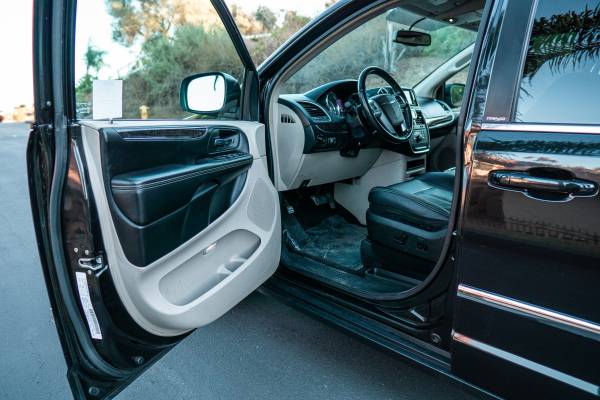 2014 Chrysler Town & Country (Clean Title) - cars & trucks - by... for sale in El Cajon, CA – photo 16