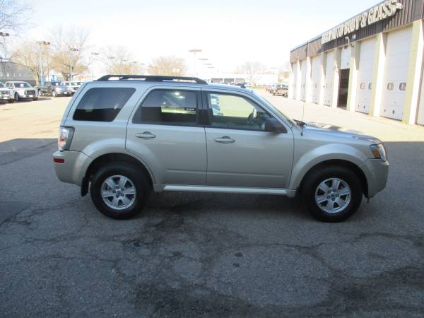 2010 Mercury Mariner FWD - - by dealer - vehicle for sale in Sioux City, IA – photo 6
