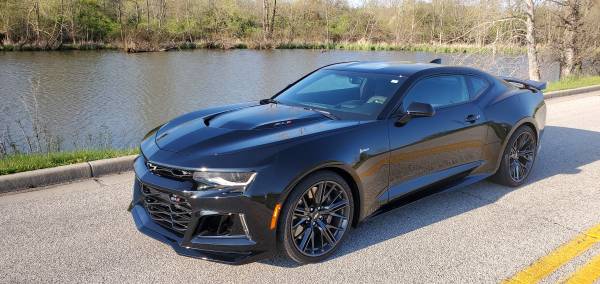 2018 Chevy ZL1 Camaro Tastefully Modded One Owner Low Miles - cars & for sale in Mishawaka, MI – photo 5