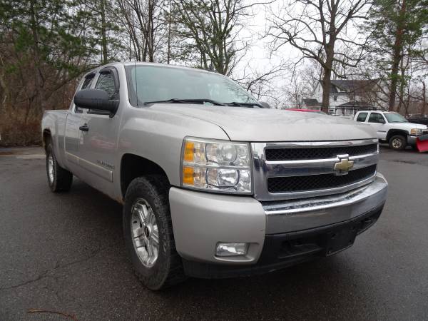 2008 Chevy Silverado 1500 LT - - by dealer - vehicle for sale in Spencerport, NY – photo 7