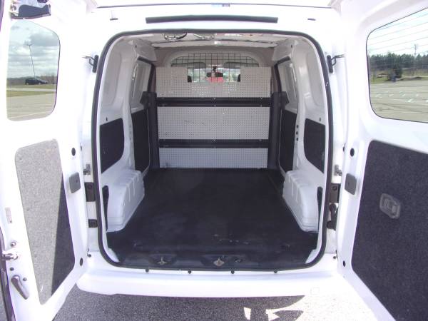 2015 Nissan NV200 SV Cargo Van - FWD - 83, 307 Miles - White - Very for sale in Allison Park, PA – photo 10