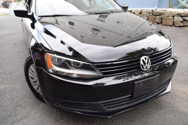 *2014* *Volkswagen* *Jetta* *S 4dr Sedan 6A* - cars & trucks - by... for sale in Paterson, NY – photo 2