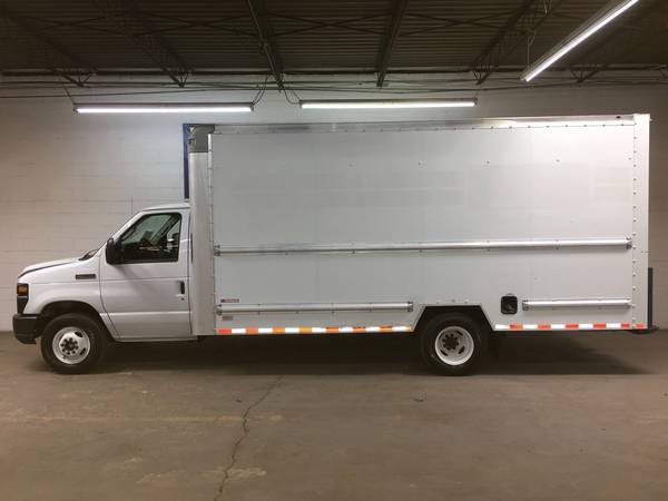 2016 Ford E-350 SD DRW CUTAWAY, 6 8L V10, 16 FT BOX TRUCK - cars & for sale in Arlington, NM – photo 2