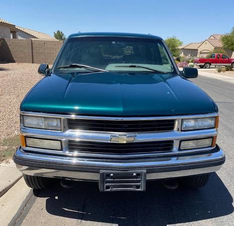 1996 Chevrolet Suburban 2500 4x4 for sale in Stanfield, AZ – photo 3