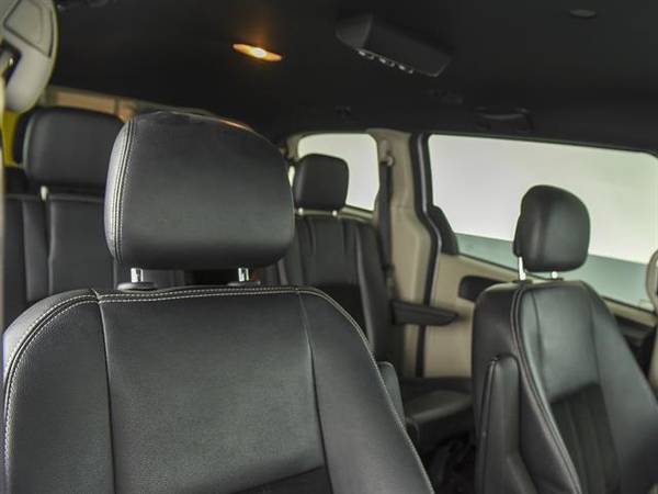 2017 Dodge Grand Caravan Passenger SXT Minivan 4D mini-van SILVER - for sale in Bakersfield, CA – photo 5