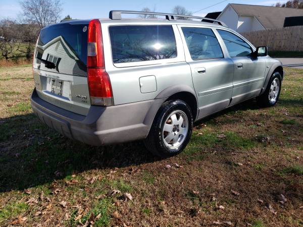 2004 Volvo XC90. - cars & trucks - by owner - vehicle automotive sale for sale in La Fayette, TN – photo 4